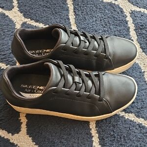 Skechers Black and White Men's Sneakers